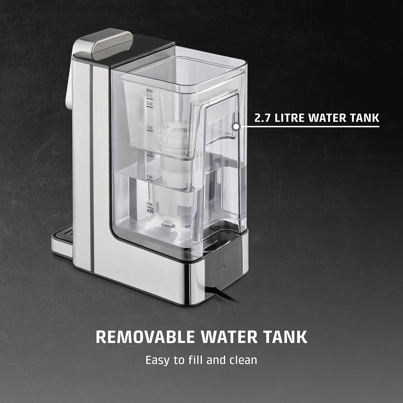 Coffee machine with removable water tank, 2.7 liters, easy to fill and clean.