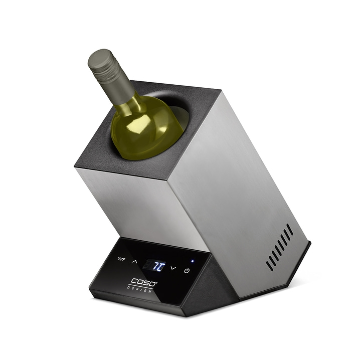 Weinkühler mit Flasche. Edelstahl-Design. Temperaturanzeige. Modernes Gerät. Wein kühl halten.