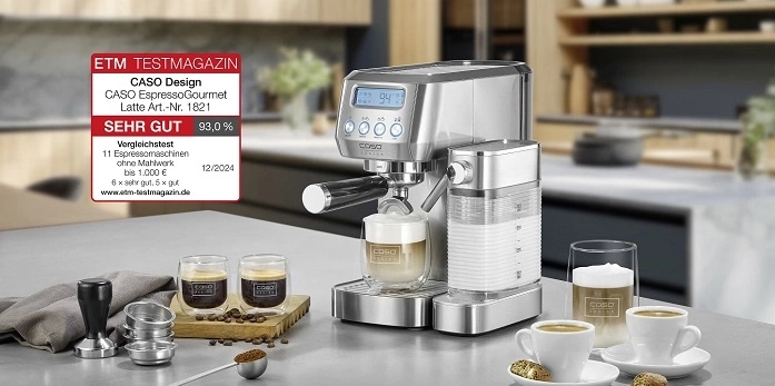 Espressomaschine mit Bewertung, Tassen und Zubehör