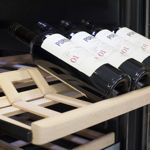 WineSafe 137 Design wine cooler, for up to 137 bottles, 1 temperature zones, Energy efficiency class: G