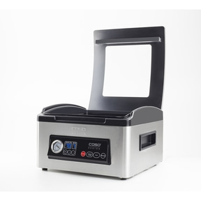 VacuChef 70 Professional chamber vacuum sealer for safe vacuuming and sealing, even with moist and liquid foods.