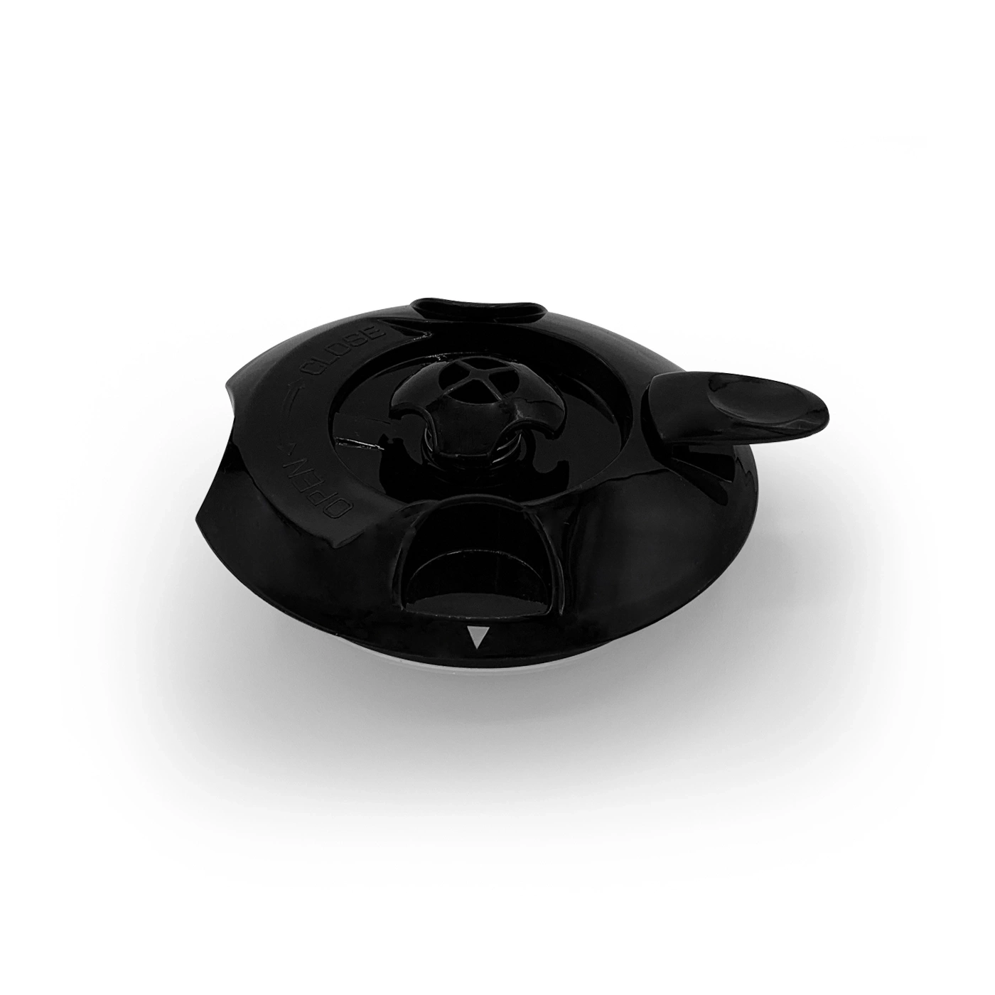 Black lid with arrow and 'Open' and 'Close' text on a white background.