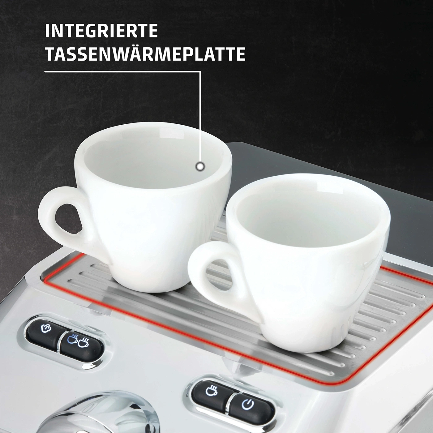 Kaffeemaschine mit Tassenwärmer und zwei weißen Tassen auf der Oberfläche.