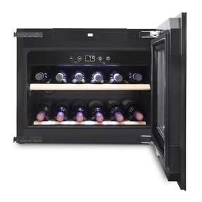 CASO WineDeluxe E 18 Design wine cooler, for up to 18 bottles, 1 temperature zones, Energy efficiency class: G