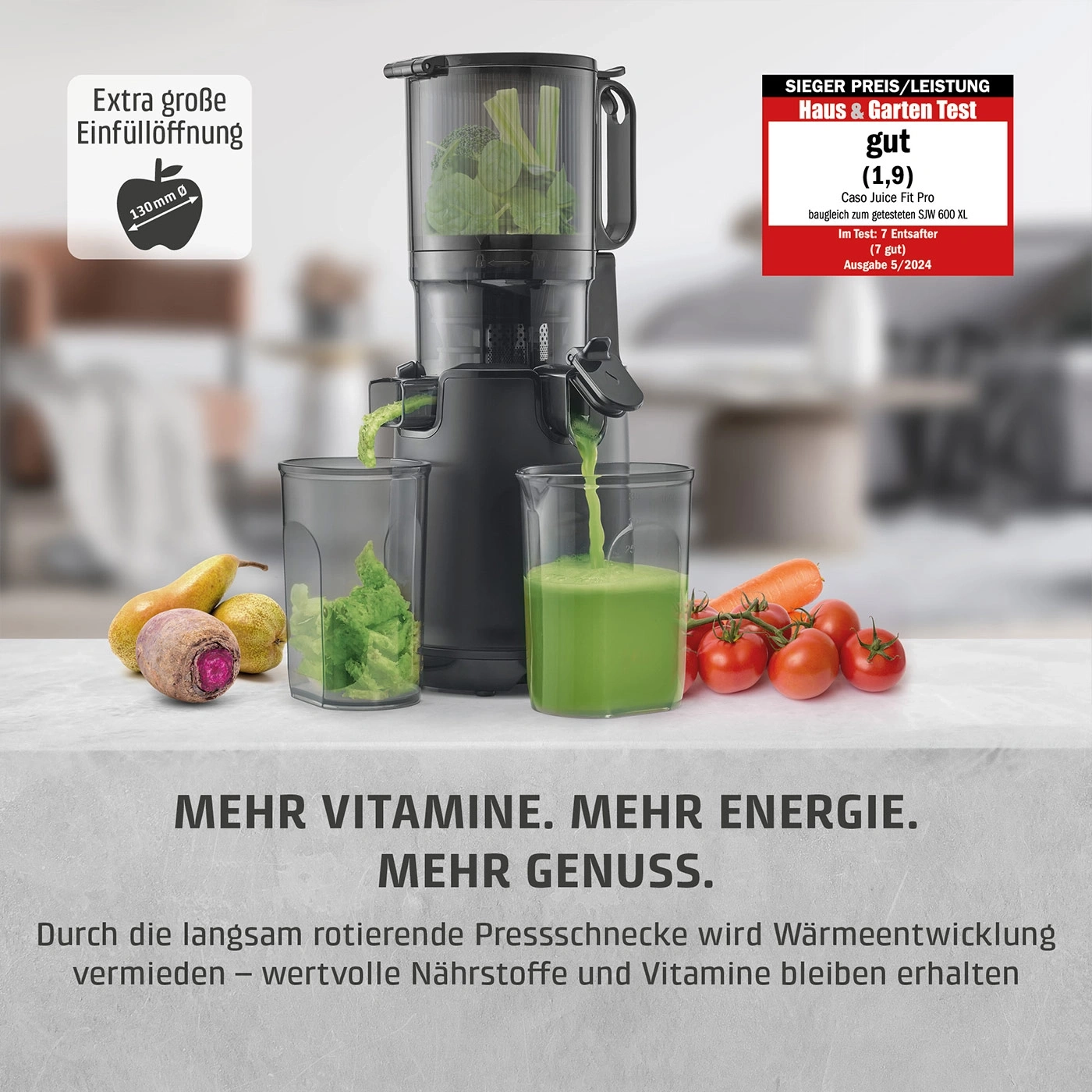 Ein Entsafter mit großem Einfüllschacht und einem Siegel für gute Leistung.