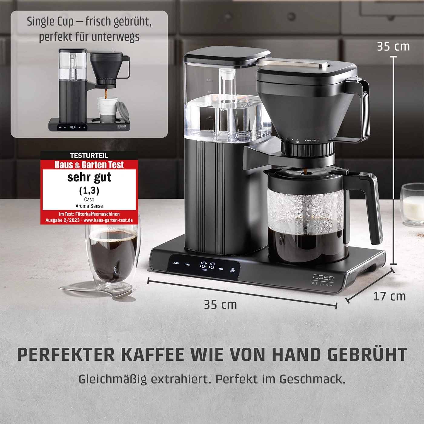 Kaffeemaschine mit Glaskanne und digitaler Anzeige für Kaffeezubereitung