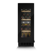 Schwarzer Weinkühlschrank mit Glasfront und Weinflaschen im Inneren.