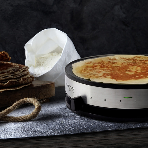 CM 1300 Crêpes-Maker Design Crêpes-Maker incl. turner and dough spreader, test winner