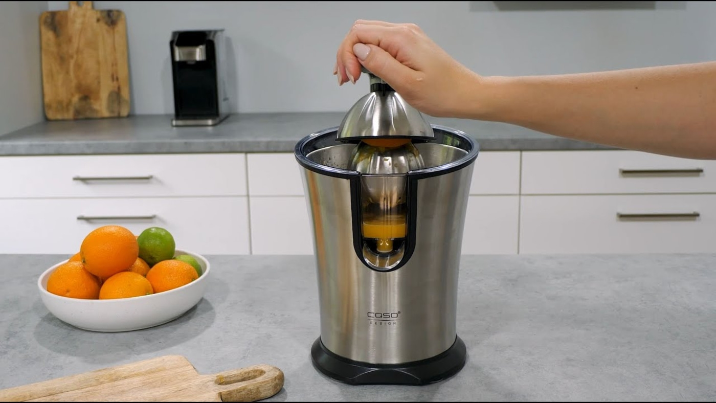 CP 330 Pro Design citrus juicer