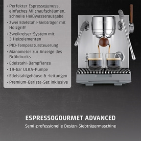 Eine Espressomaschine mit zwei Gläsern Kaffee.