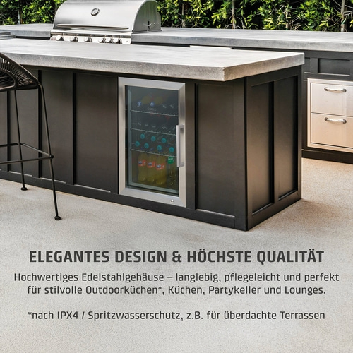 Outdoor kitchen with fridge, elegant design and high quality.