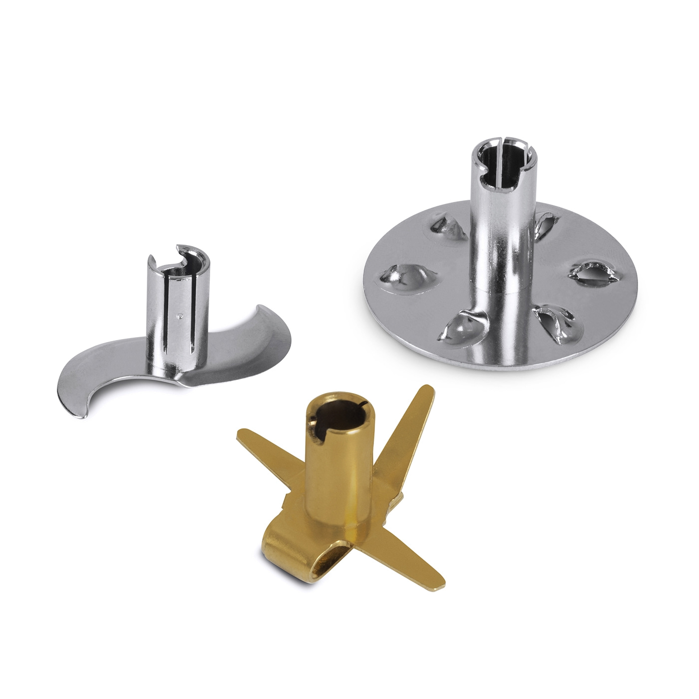 Drei Metallteile für einen Mixer, isoliert auf weißem Hintergrund.