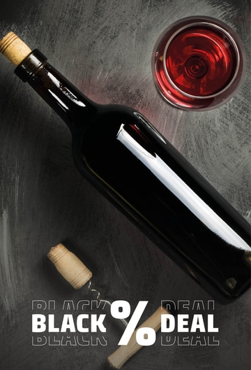 Schwarz Wein Flasche und Glas mit Black Deal Angebot