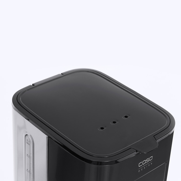 Black kettle with COSO Design logo and measurement indicator