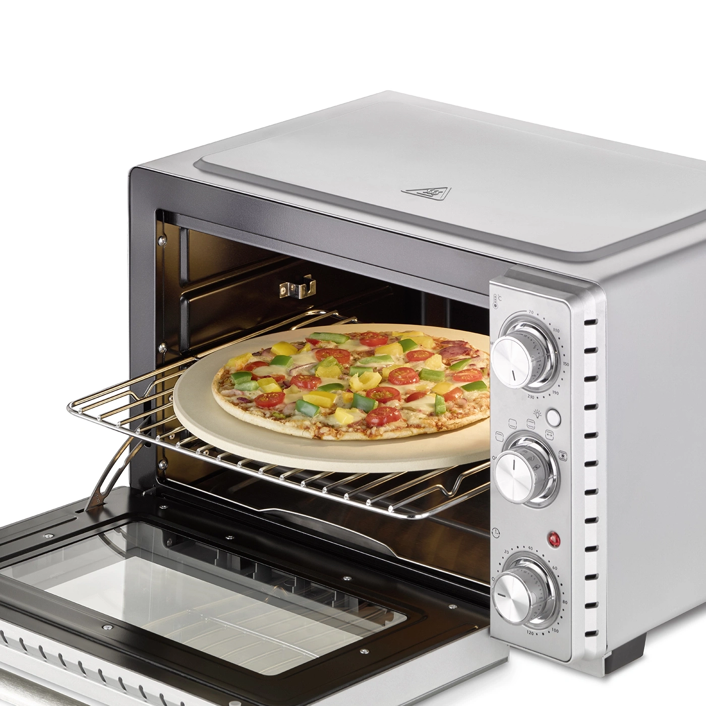 Pizza im Ofen, mit Stein, Gemüse, Ananas, Tomaten, Käse, lecker, heiß, fertig