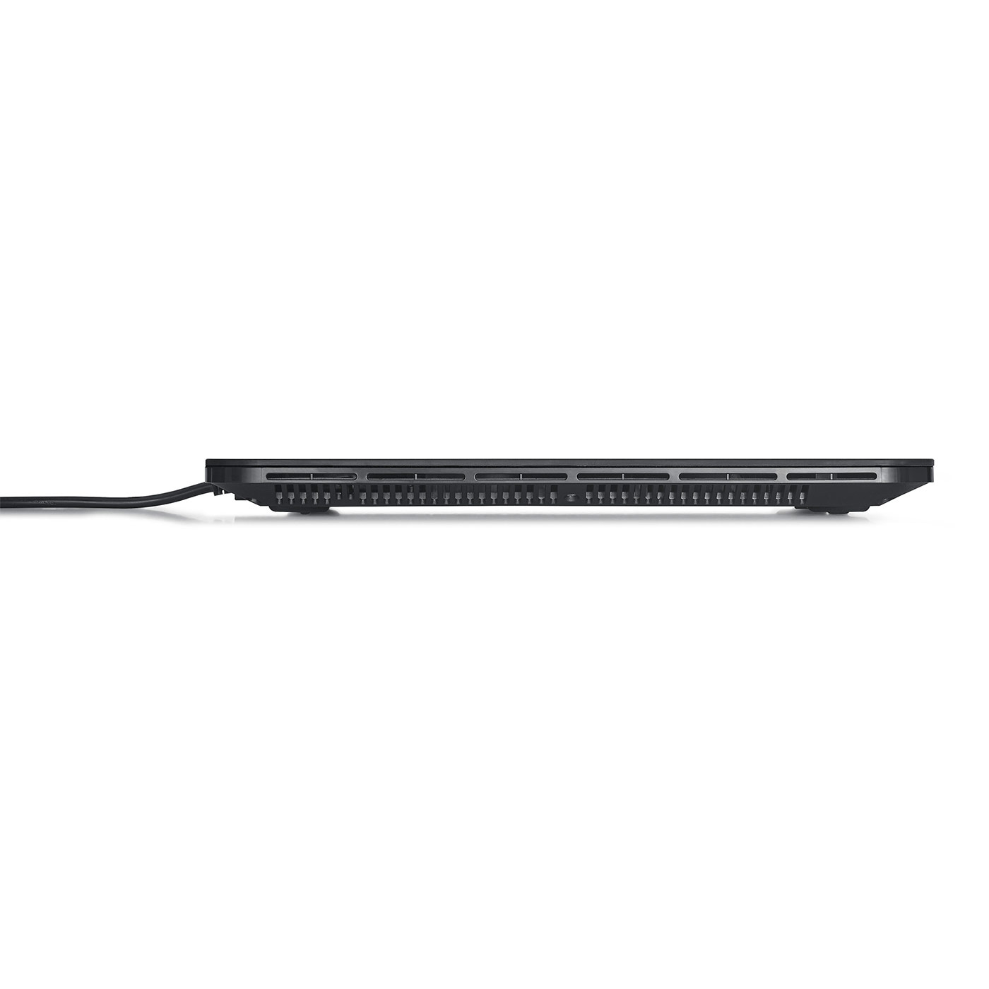 Laptop-Seitenansicht mit Kabel, schwarz, auf weißem Hintergrund, Technologie