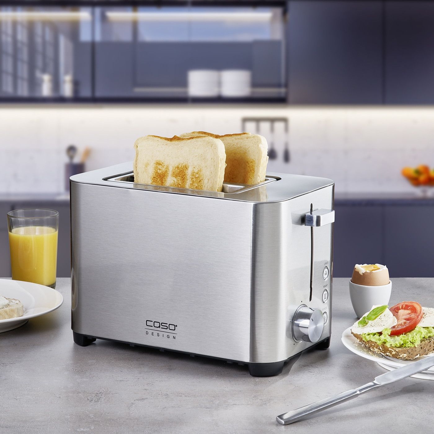 Ein Toaster mit Toast, Frühstück, Essen, Küche, Edelstahl, Brot, Mahlzeit, Küche