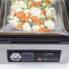 VacuChef 70 Professional chamber vacuum sealer for safe vacuuming and sealing, even with moist and liquid foods.