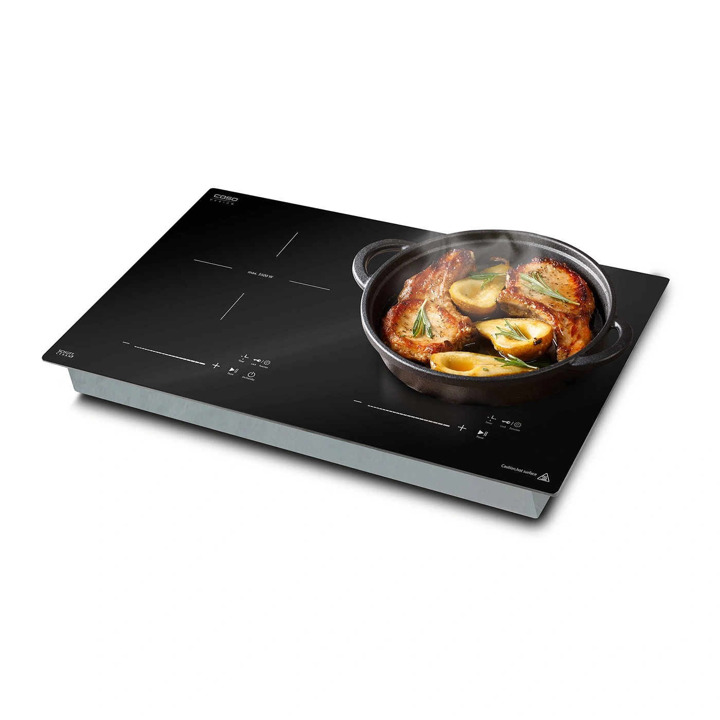 Induktionskochfeld mit Essen, schwarze Oberfläche, Kochgeschirr, Kochen, Küche