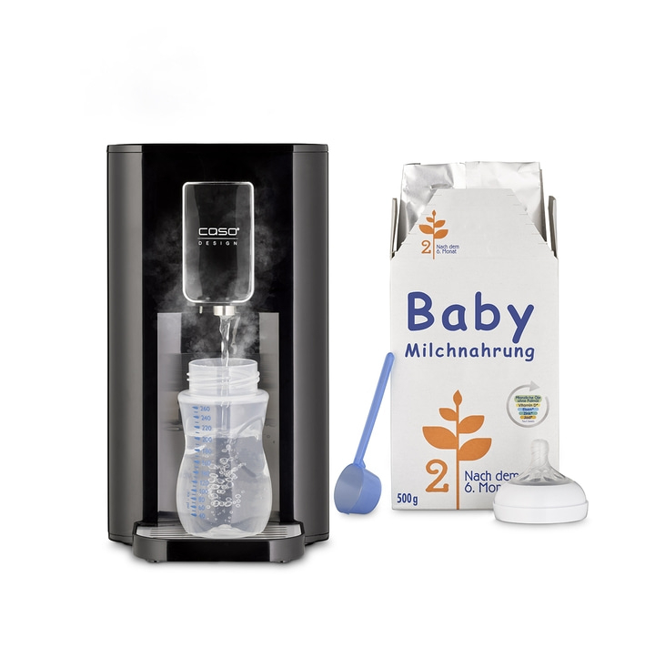 Babyflaschenwärmer mit Babynahrung und Zubehör. Wasserkocher für Babynahrung.